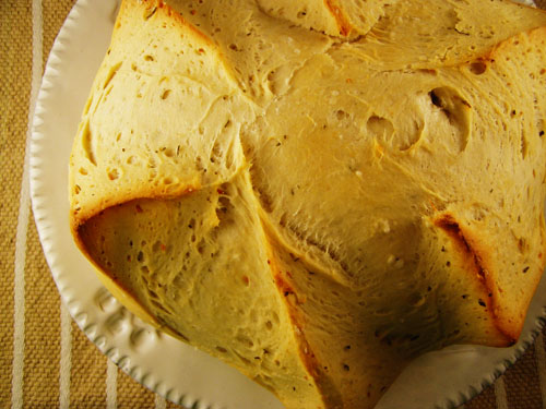 garlic-rosemary-bread-small