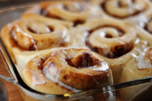 cinnamon-rolls-baked-ss